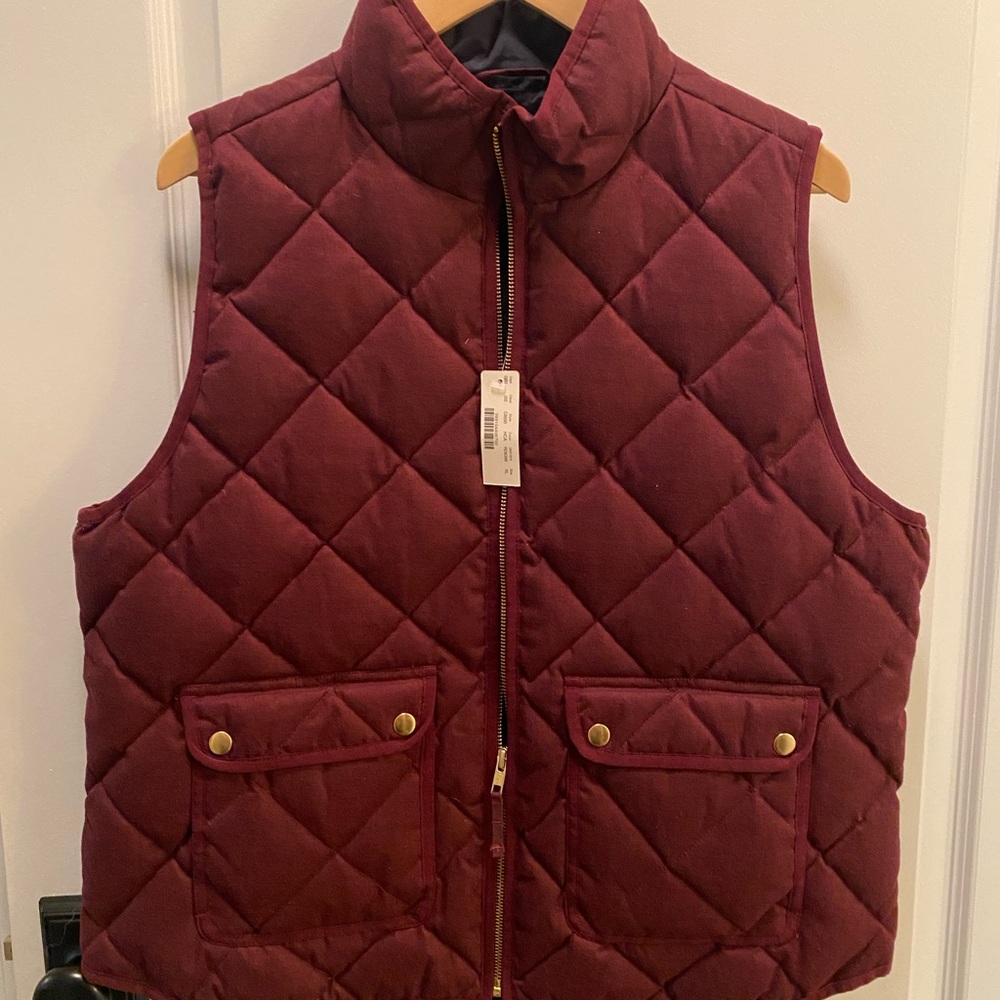 NWT J Crew burgundy quilted  vest-xl